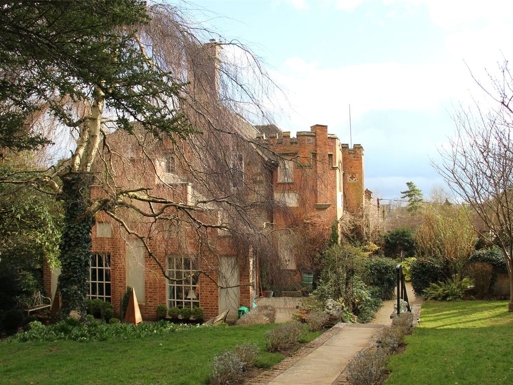 4 bed property for sale in Grange Park, Steeple Aston, Bicester