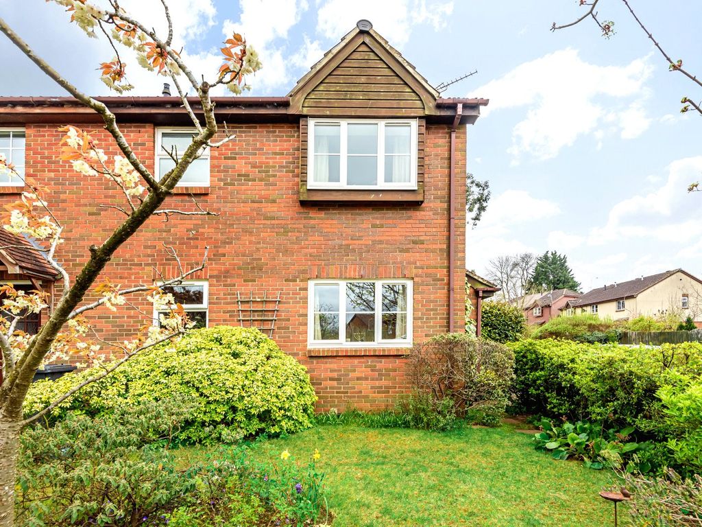 1 bed end terrace house for sale in St. Peters Gardens, Wrecclesham
