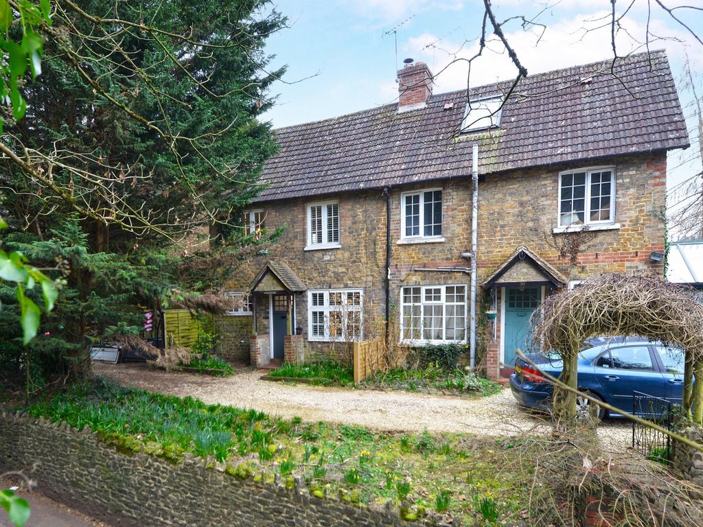 2 bed semidetached house for sale in Godalming, Surrey GU7 Zoopla