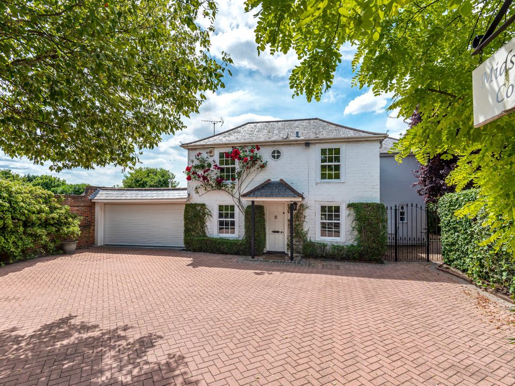 4 bed detached house for sale in West Hall, Parvis Road, West Byfleet