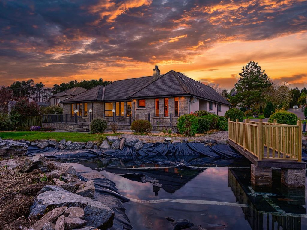 6 bed detached house for sale in Osprey View, Fowlis, Dundee DD2, £625,000 Zoopla