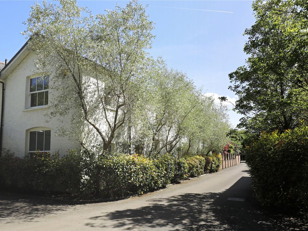 4 bed end terrace house for sale in Cedar Park Gardens, Wimbledon