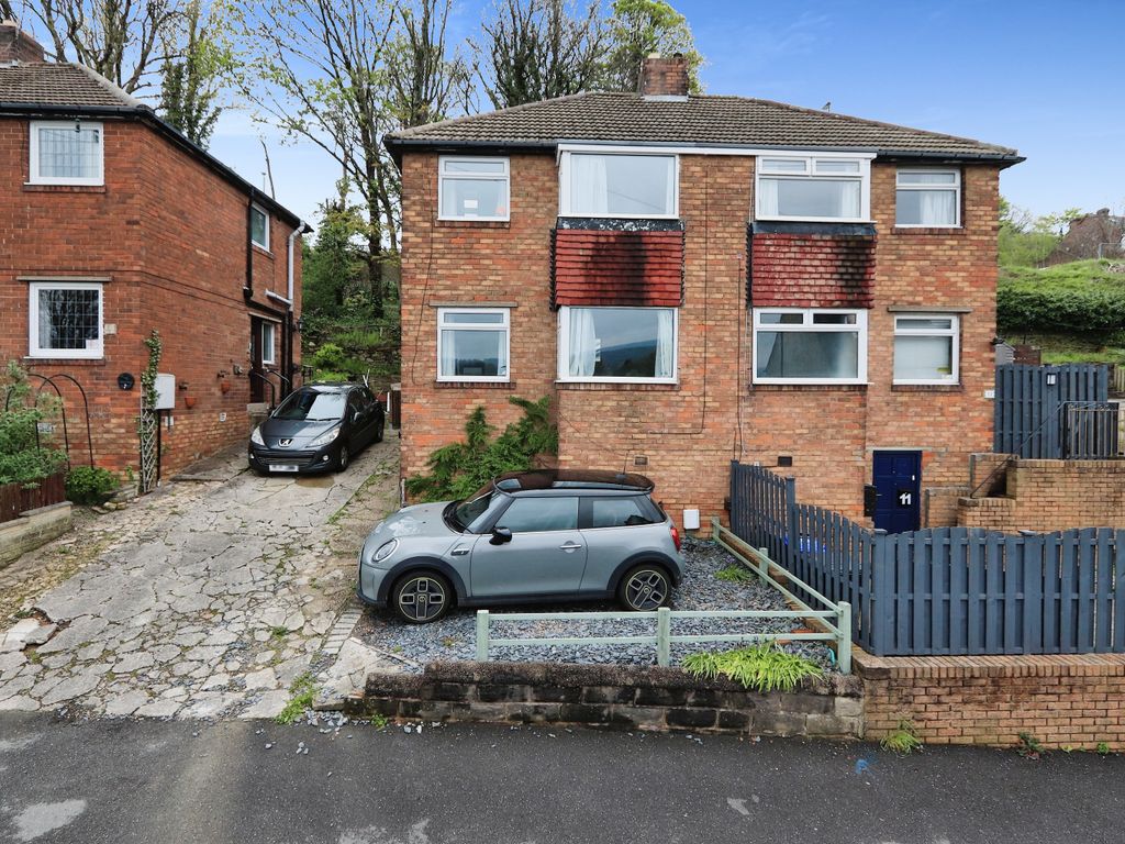 3 bed semidetached house for sale in Smithy Wood Crescent, Sheffield