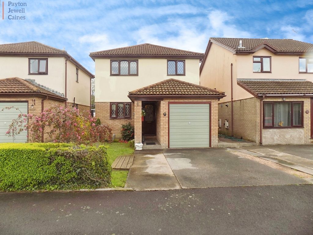 3 bed detached house for sale in Woodstock Gardens, Pencoed, Bridgend