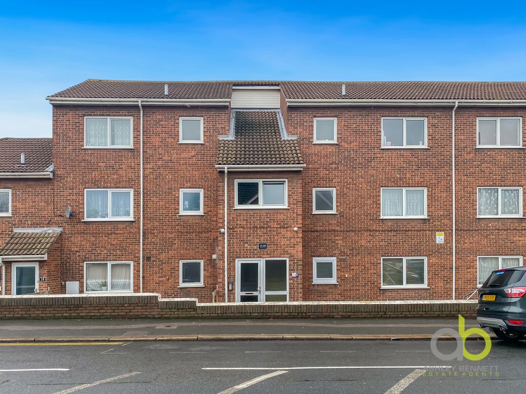 1 bed flat for sale in Bridge Court, Bridge Road, Grays RM17 Zoopla