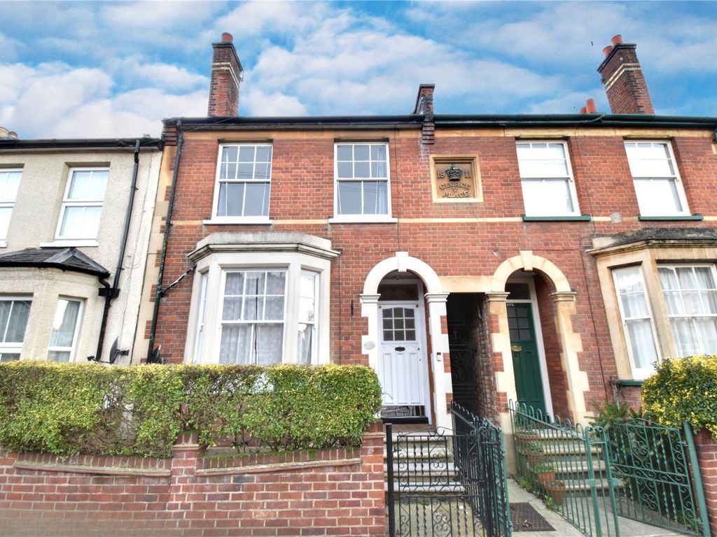 3 bed terraced house for sale in Estcourt Road, Watford, Hertfordshire