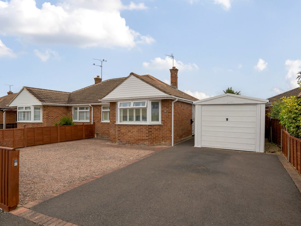 2 bed bungalow for sale in Lichfield Drive, Cheltenham, Gloucestershire