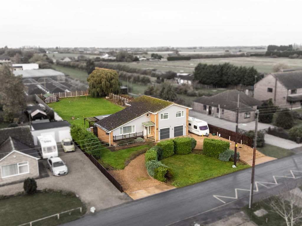 4 bed detached house for sale in North Road, Gedney Hill, Spalding PE12