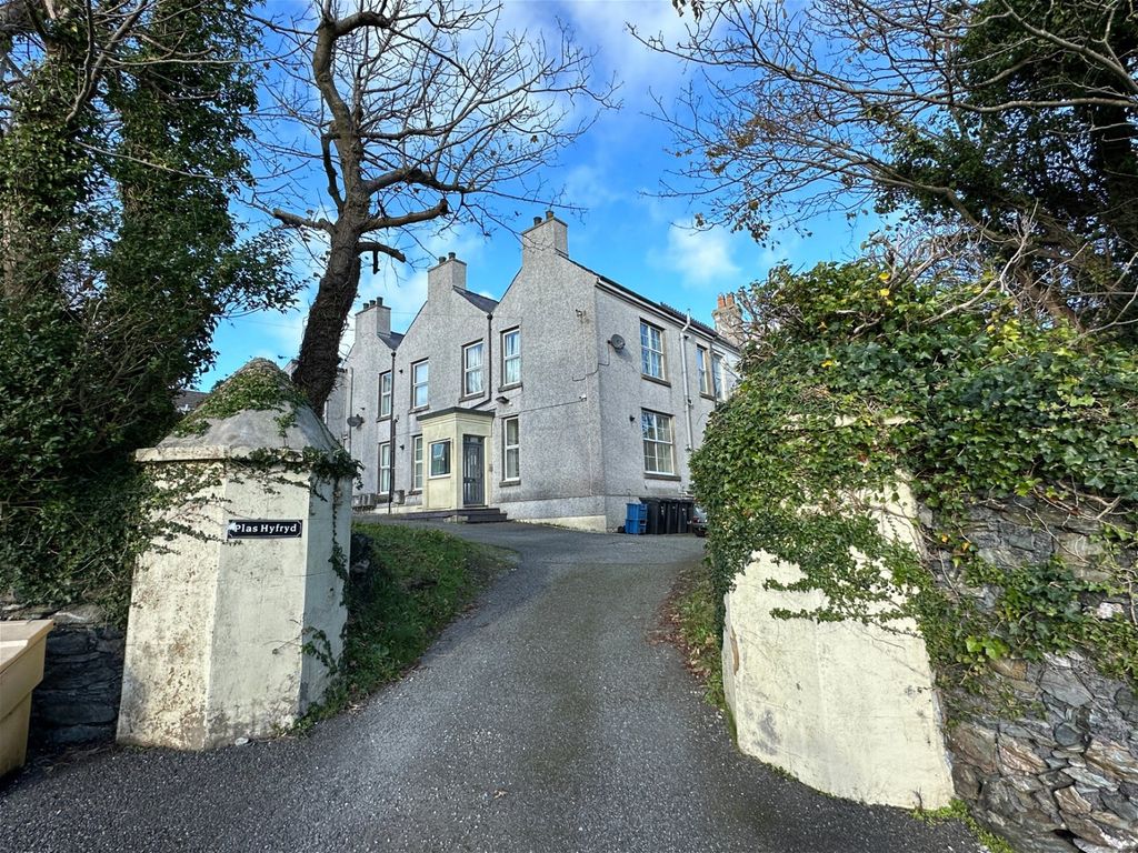 6 bed block of flats for sale in Longford Road, Holyhead LL65, £350,000