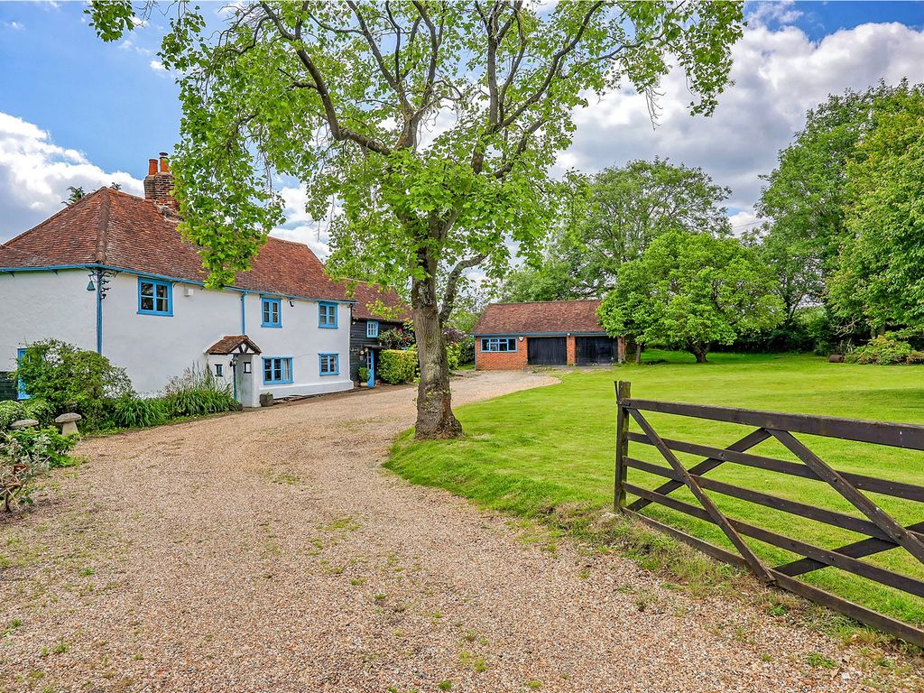 5 bed detached house for sale in Bournebridge Lane, Stapleford Abbotts