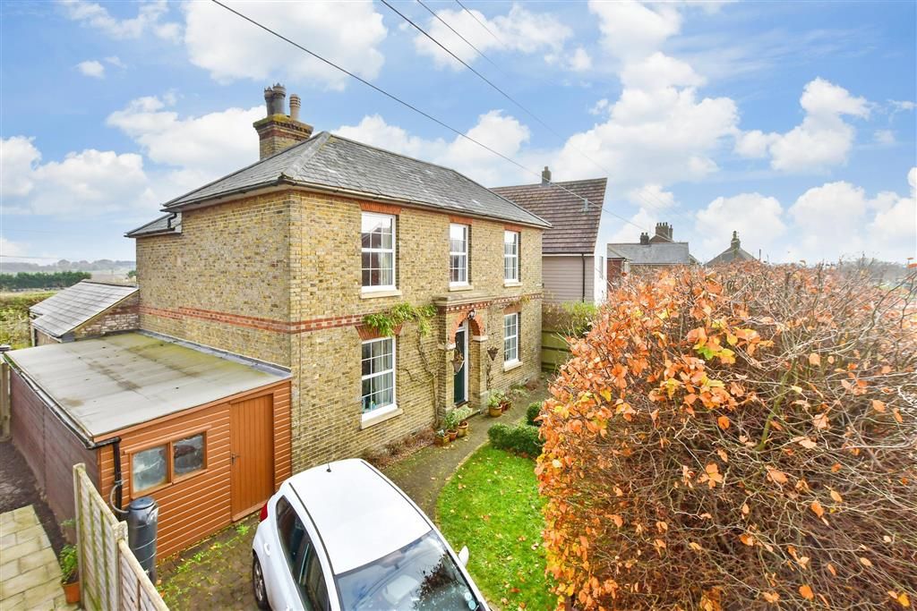 4 bed detached house for sale in Chequer Lane, Ash, Canterbury, Kent