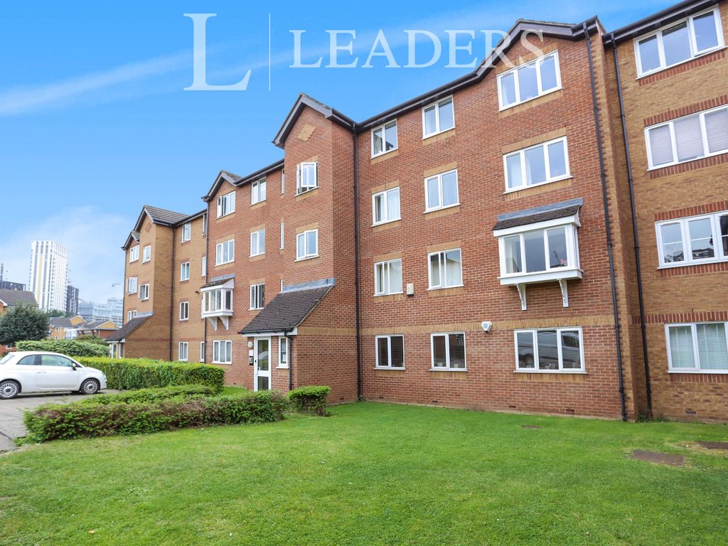 2 bed flat to rent in Armoury Road, Deptford SE8 Zoopla