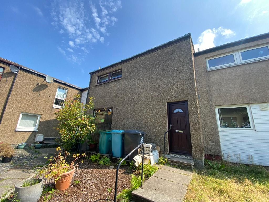 3 bed terraced house to rent in Mossywood Place, Cumbernauld, North