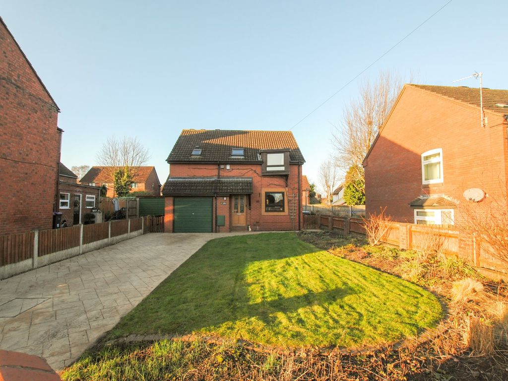 4 bed detached house for sale in Union Street, Hadley, Telford TF1, £