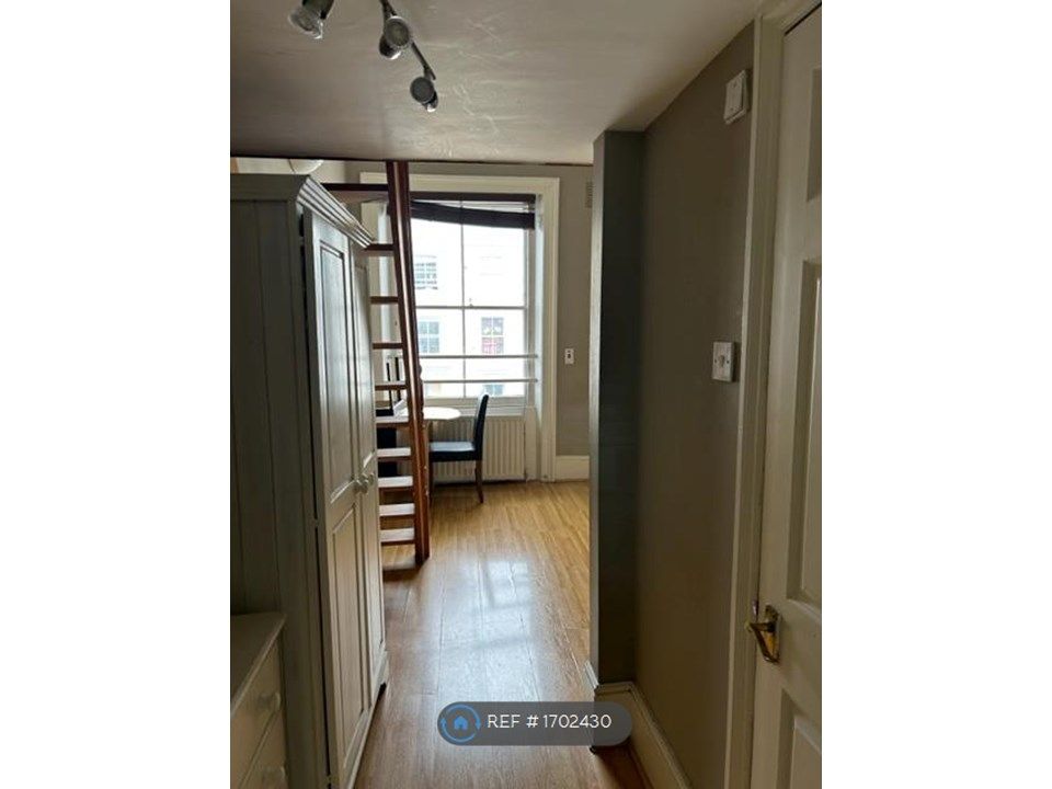 Studio to rent in St. Stephen's Gardens, London W2 Zoopla