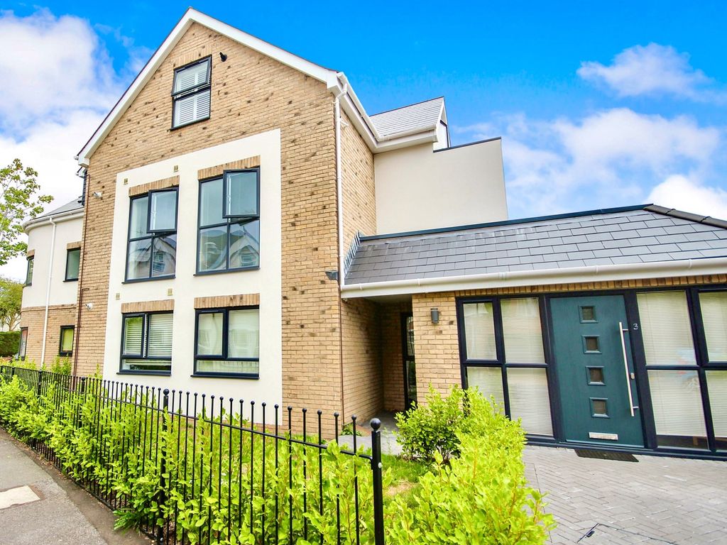 2 bed flat for sale in 15 Westbourne Park Road, Alum Chine BH4, £240,000 Zoopla