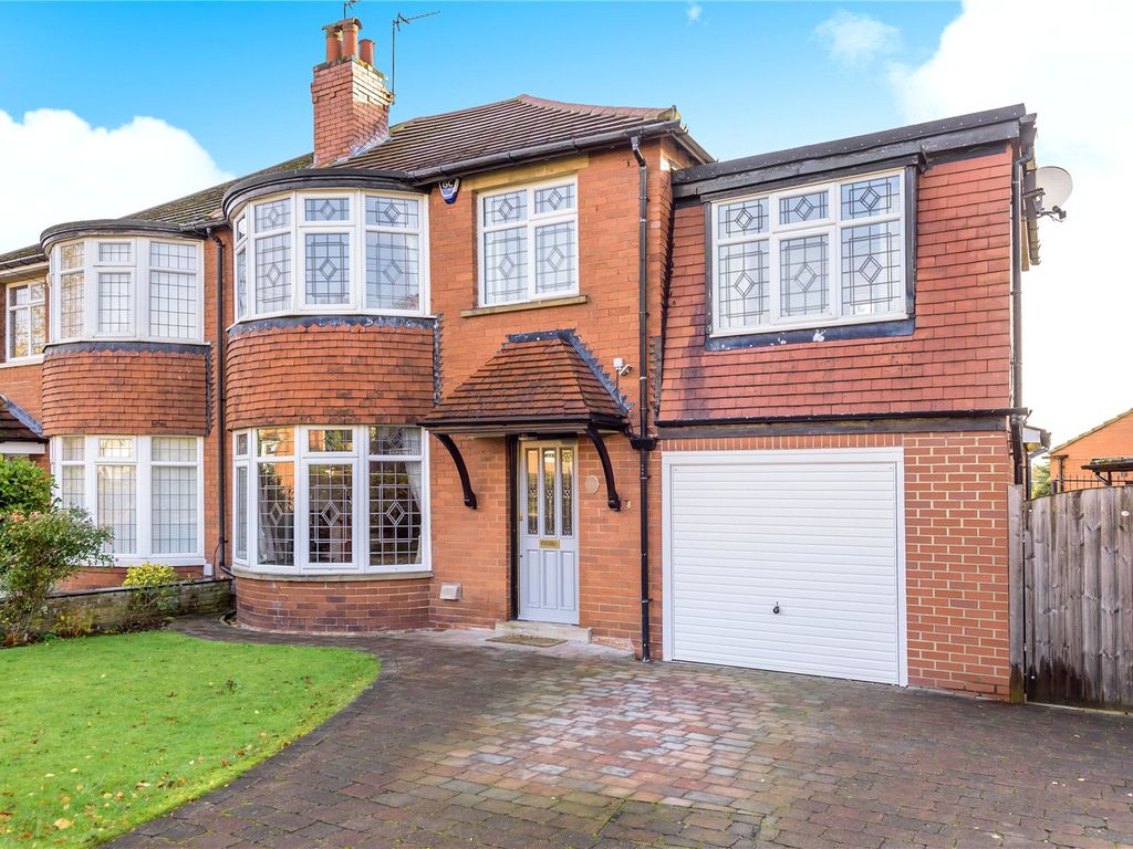 Stainburn Avenue, Leeds, West Yorkshire LS17  