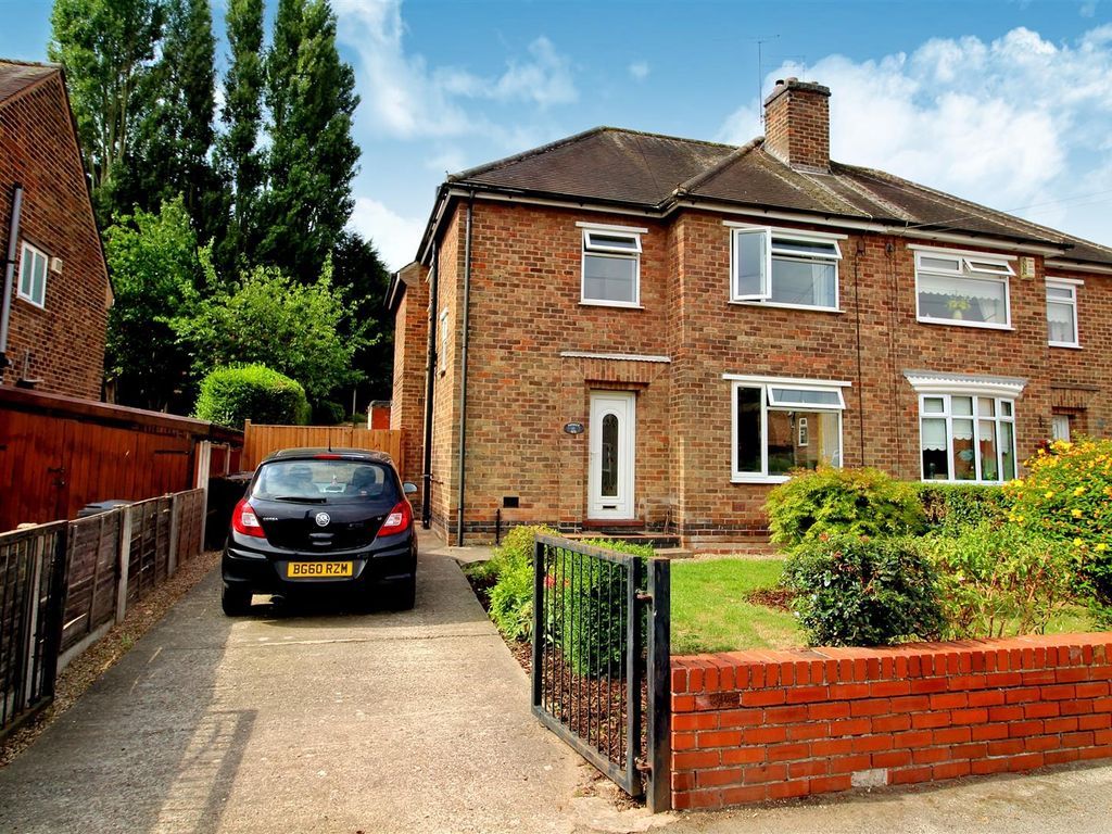 3 bed semidetached house for sale in Valley Road, Carlton, Nottingham