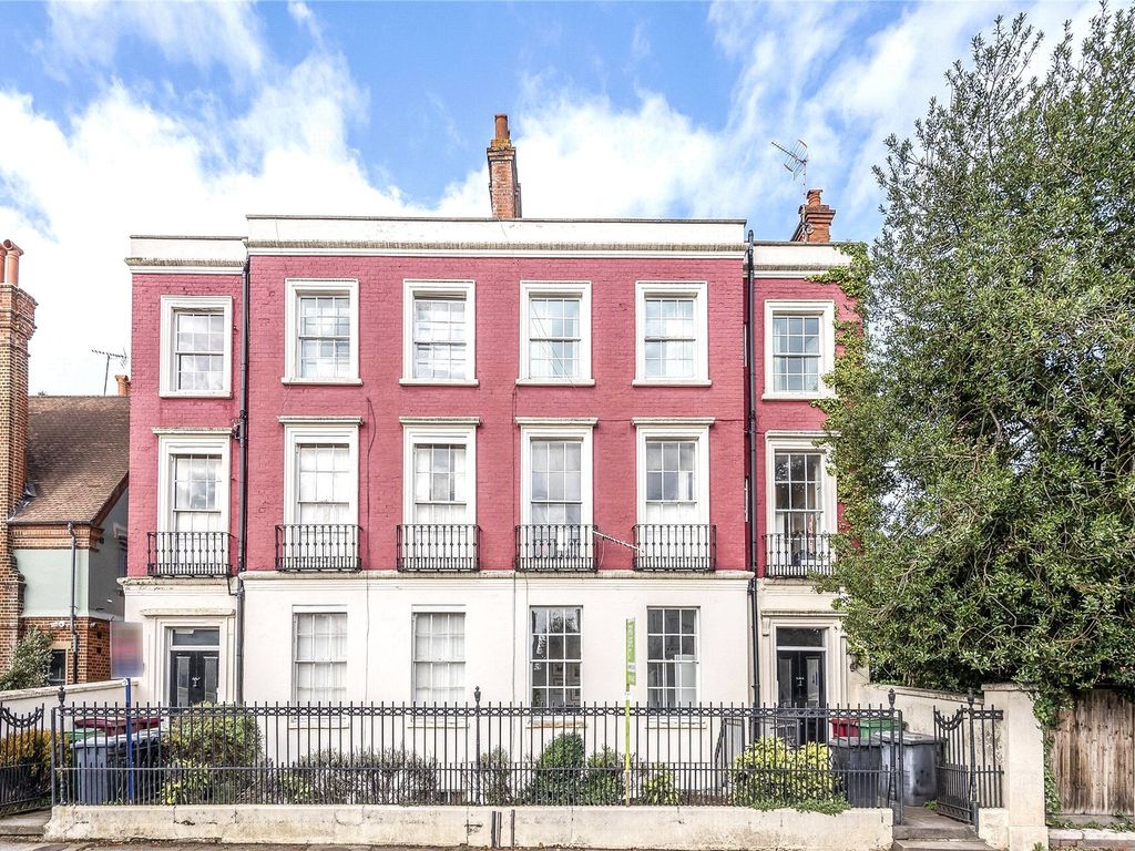 1 bed flat to rent in Bath Road, Reading, Berkshire RG1, £750 pcm Zoopla