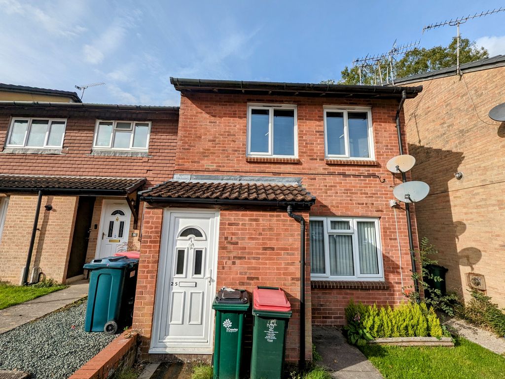 1 bed to rent in St. Andrews Road, Ifield, Crawley RH11, £