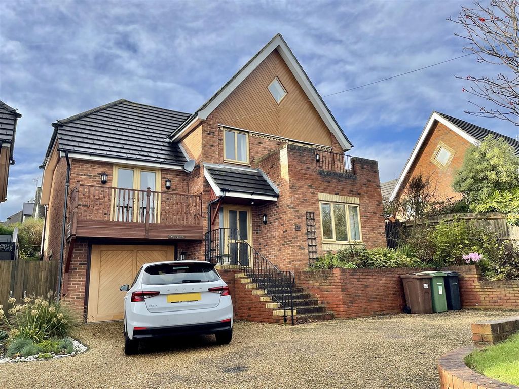 5 bed detached house for sale in Waites Lane, Fairlight, Hastings TN35