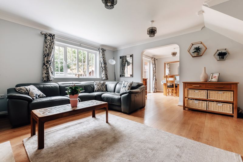 Wye Valley Road, Sugar Way PE2