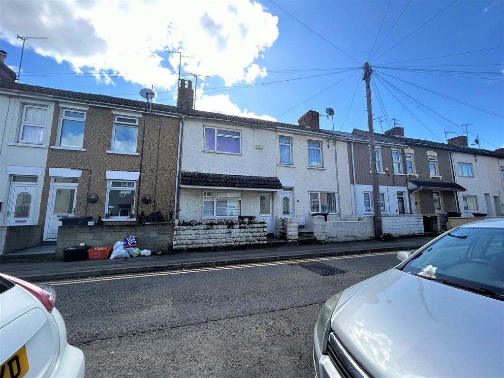 3 bed terraced house for sale in William Street, Swindon SN1 Zoopla