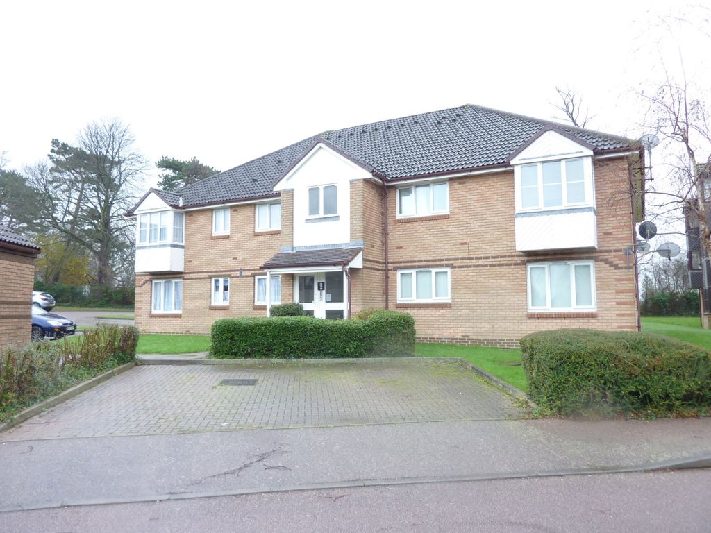 2 bed flat for sale in Bornedene, Potters Bar, Herts EN6 Zoopla
