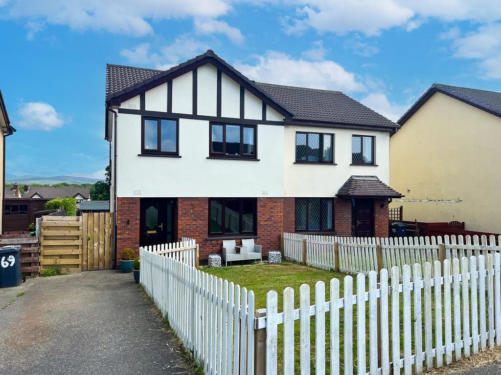 3 bed semidetached house for sale in Farmhill Meadows, Douglas, Isle