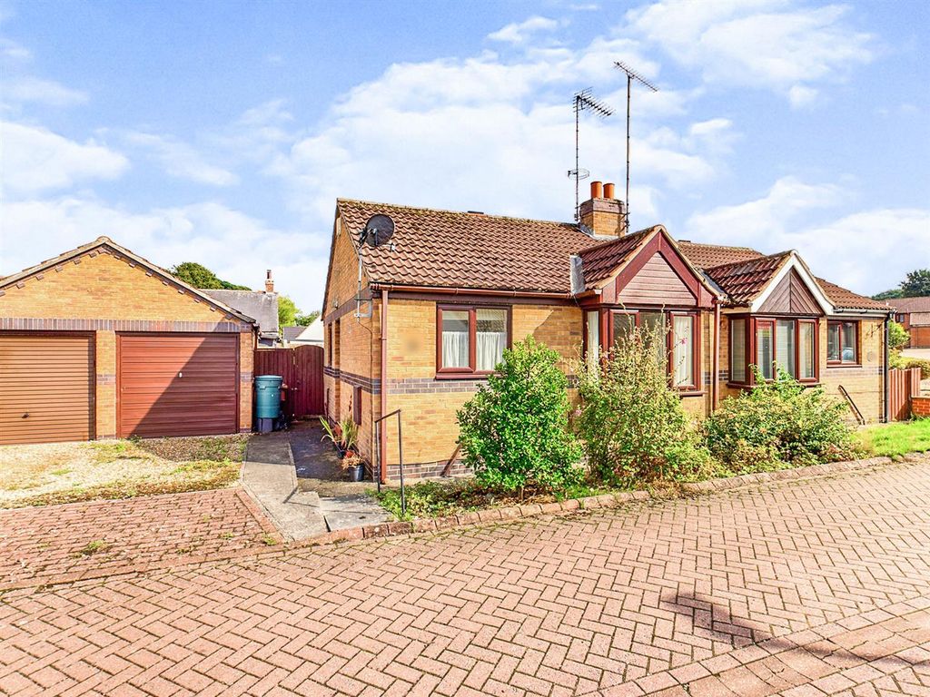 1 bed semidetached bungalow for sale in Pickering Park, Middleton On