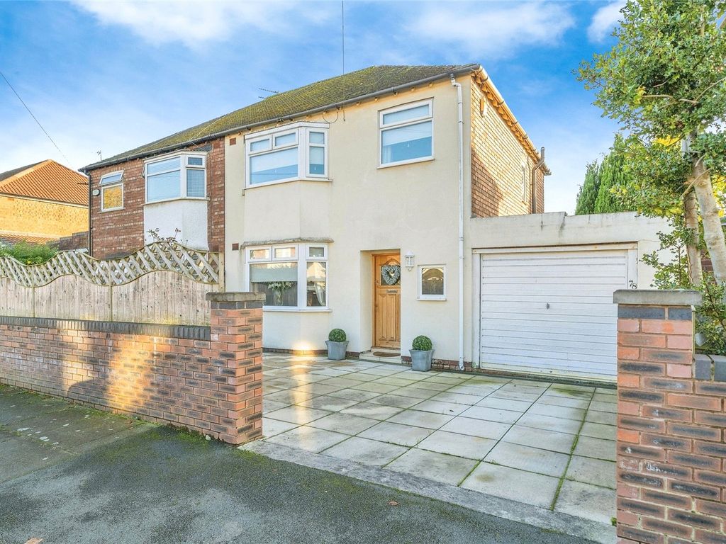 3 bed semidetached house for sale in Waylands Drive, Liverpool