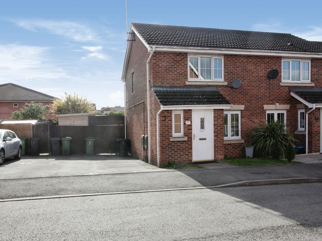 2 bed end terrace house for sale in Brick Kiln Way, Bedworth