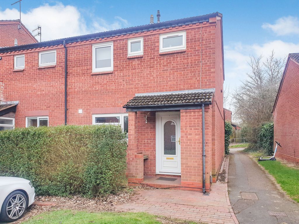 3 Bed End Terrace House For Sale In Upper Field Close Redditch B98