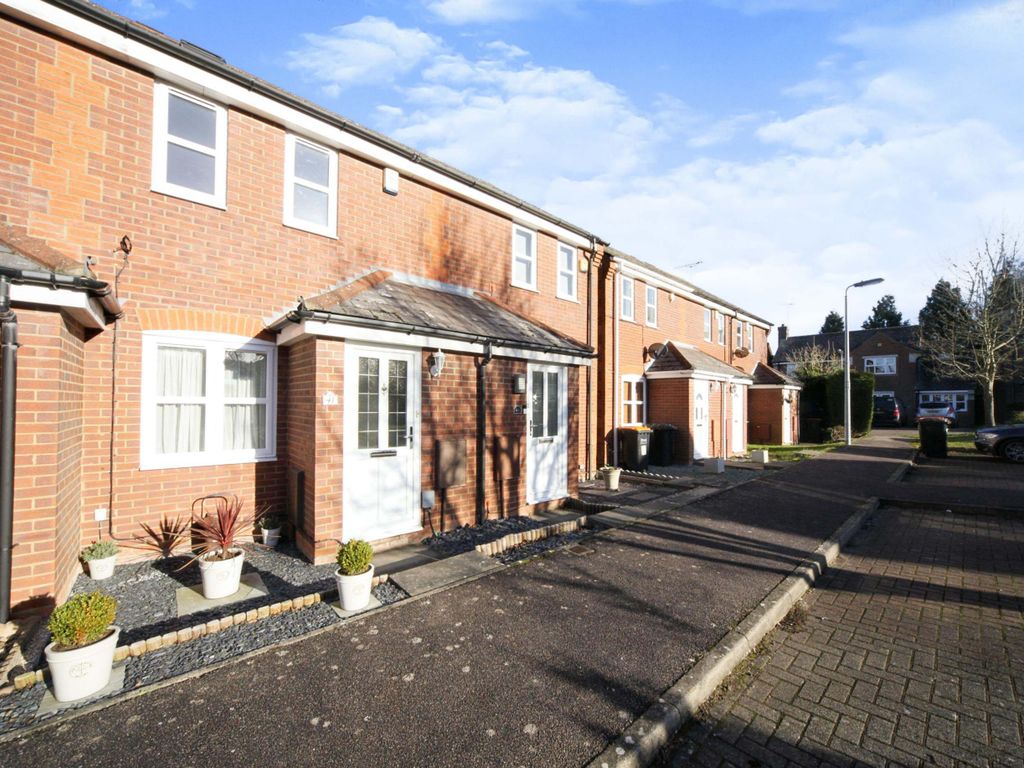 2 bed terraced house for sale in catchacre, dunstable, bedfordshire lu6