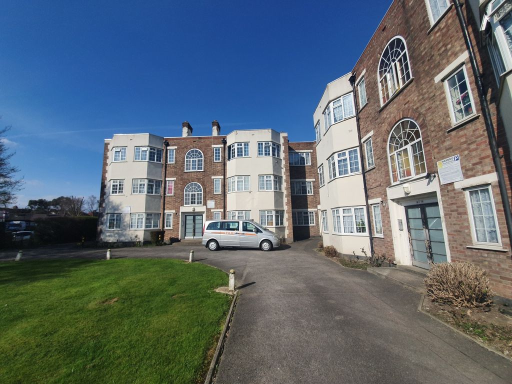 Barons Court, Kingsbury NW9  