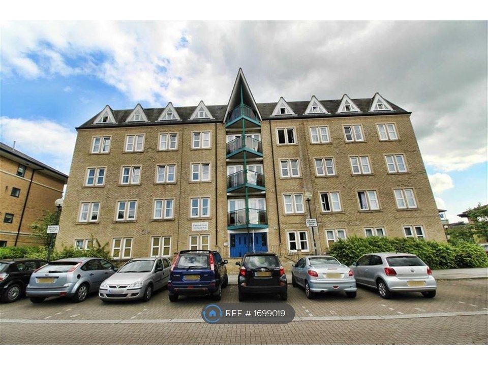 Room to rent in Clarence House, Milton Keynes MK9 Zoopla