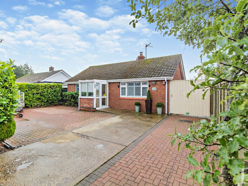 2 bed detached bungalow for sale in King Avenue, Leiston IP16