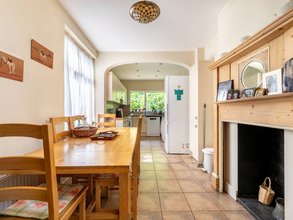 3 bed semidetached house for sale in Clarendon Gardens, North Wembley