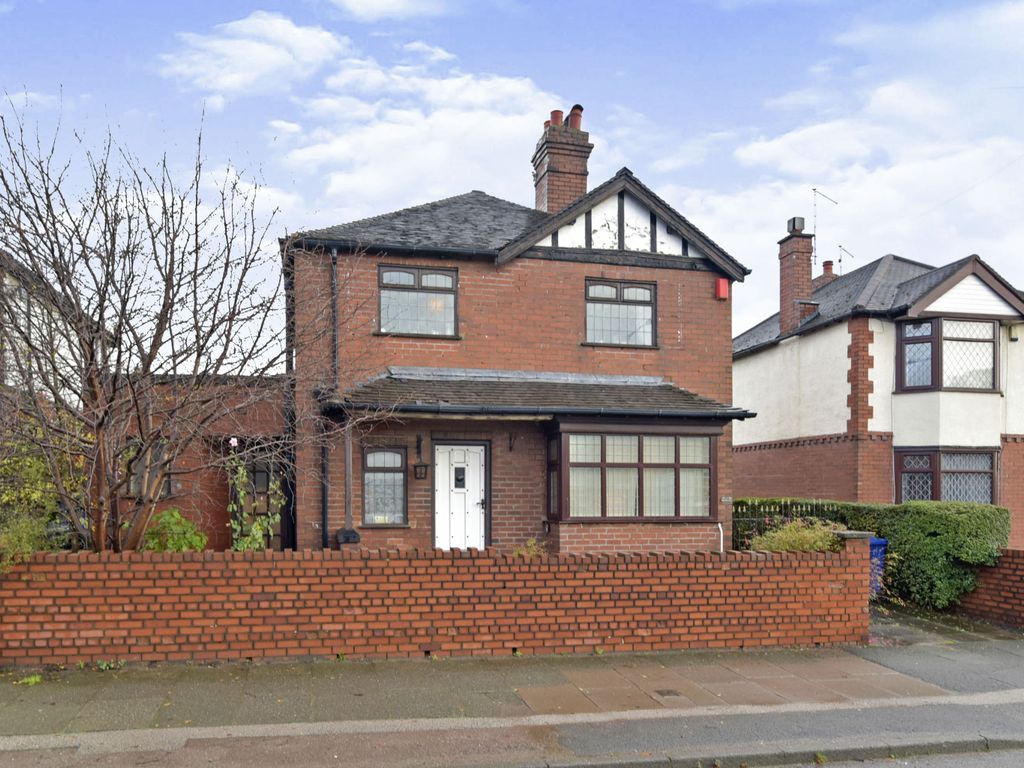 3 bed detached house for sale in Liverpool Road, Newcastle