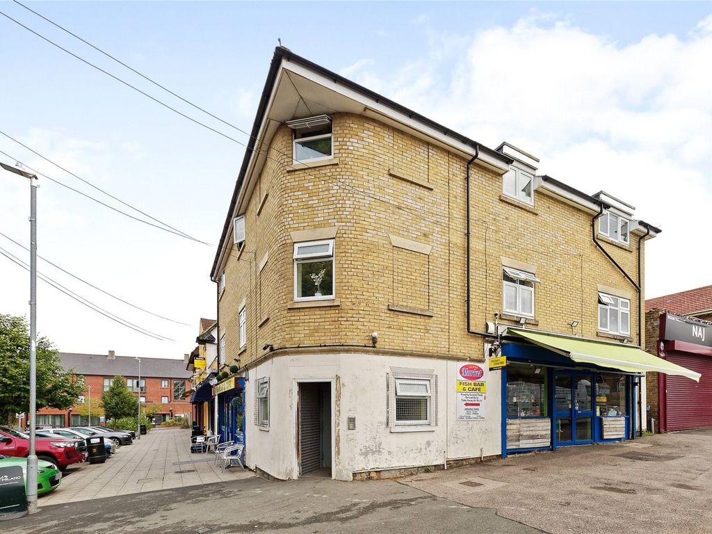 2 bed flat for sale in Market Place, Aylesham, Canterbury CT3 Zoopla