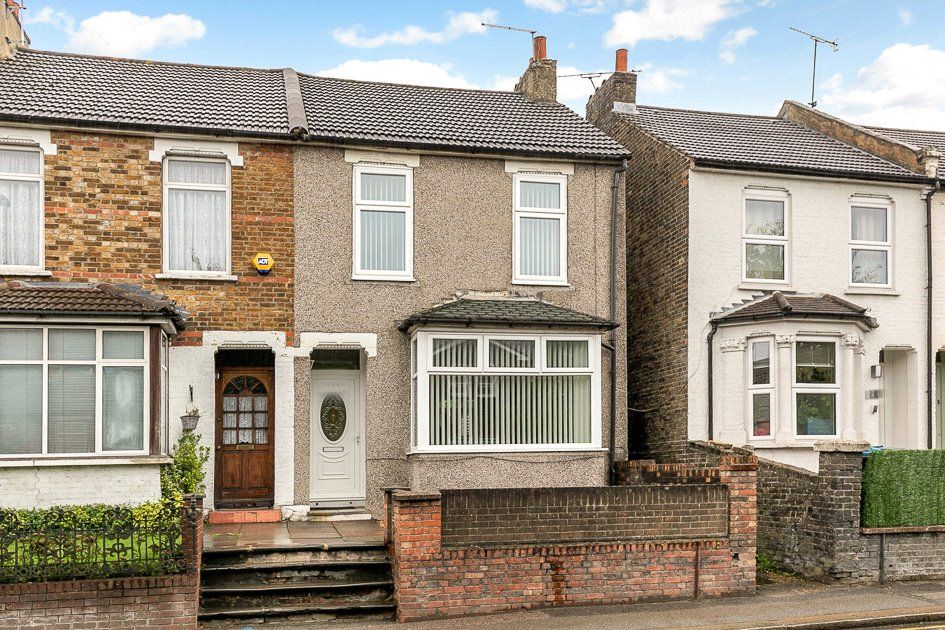 3 bed end terrace house for sale in Godstone Road, Whyteleafe, Surrey