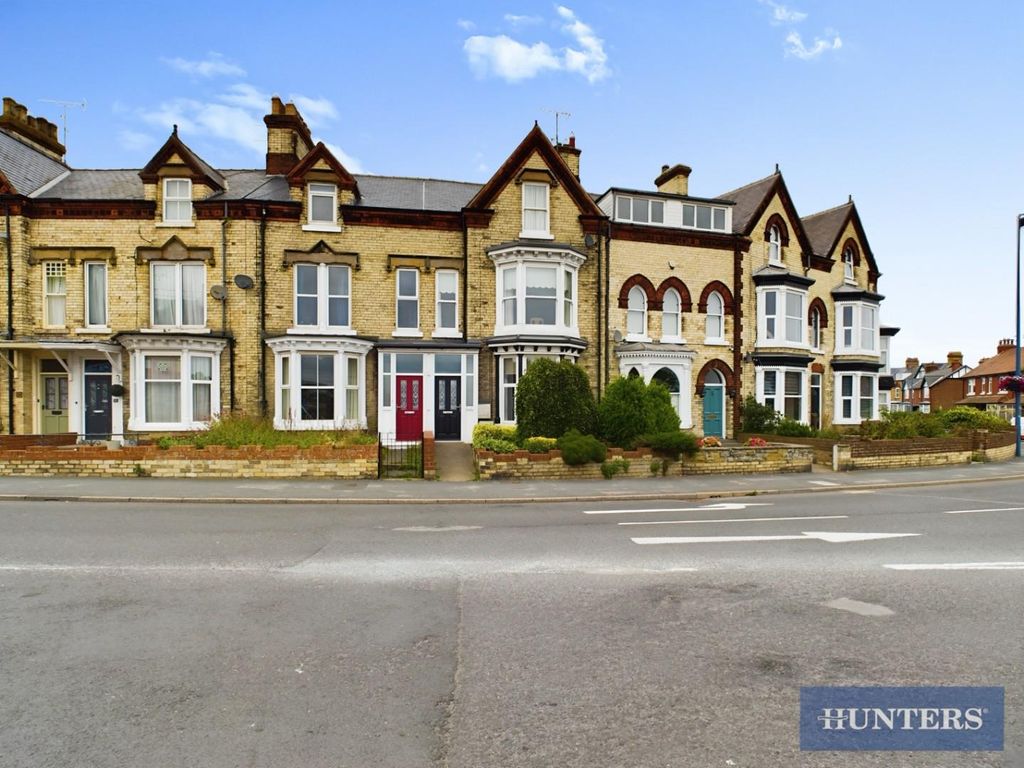 3 bed maisonette for sale in Station Avenue, Filey YO14, £175,000 - Zoopla