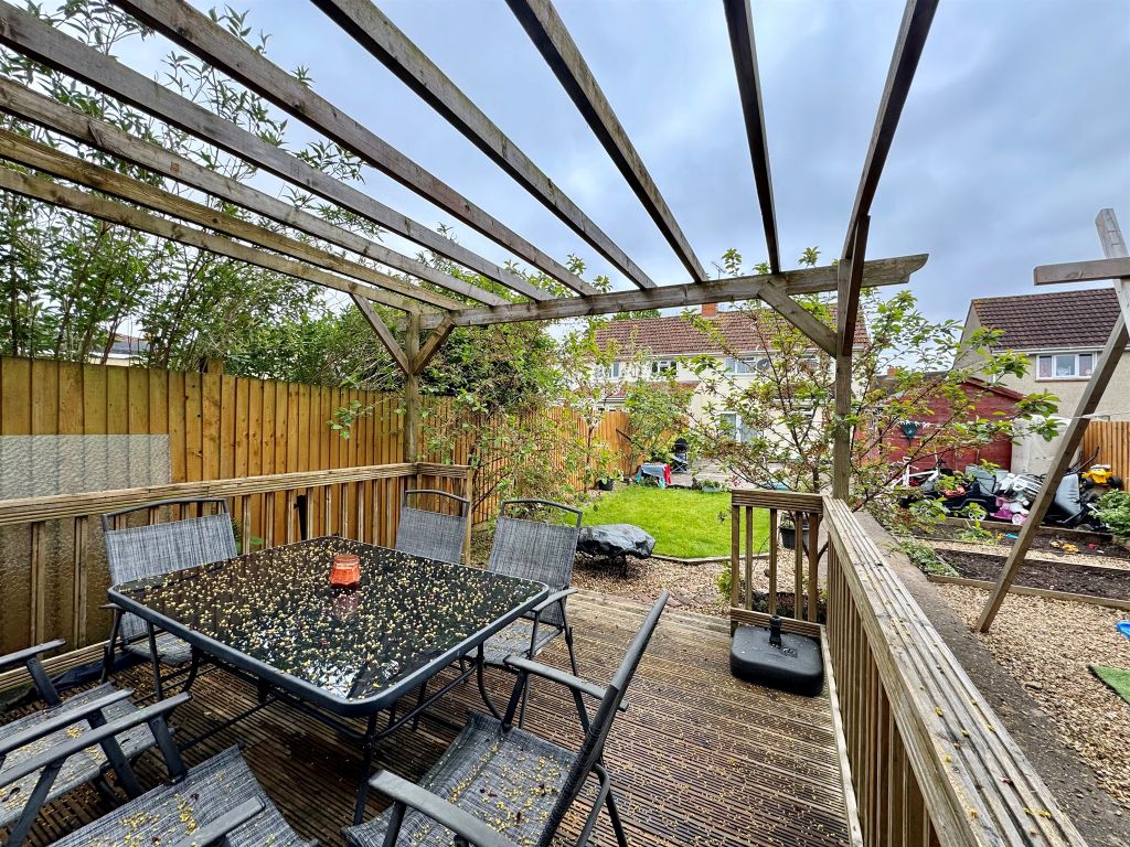 3 bed semidetached house for sale in Musgrove Road, Taunton TA1, £