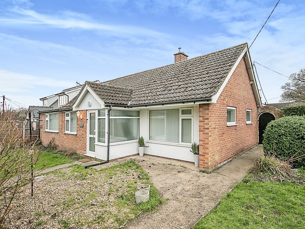 4 bed detached bungalow for sale in Westerfield Road, Westerfield