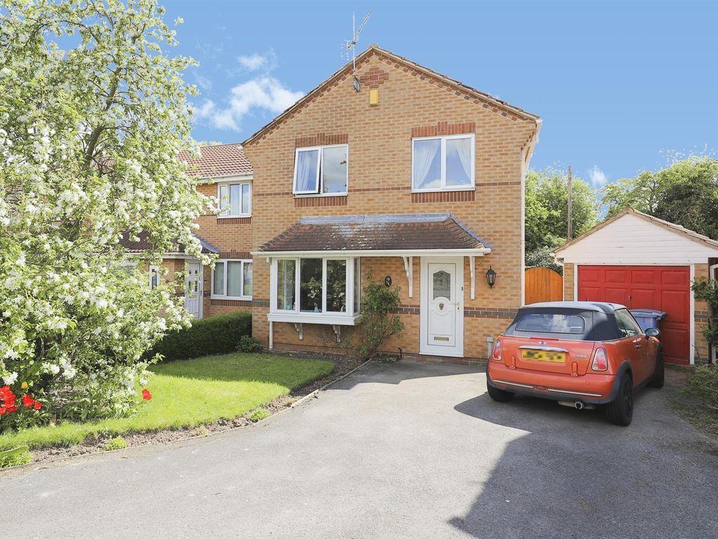 4 bed detached house for sale in Carling Avenue, Worksop S80 Zoopla