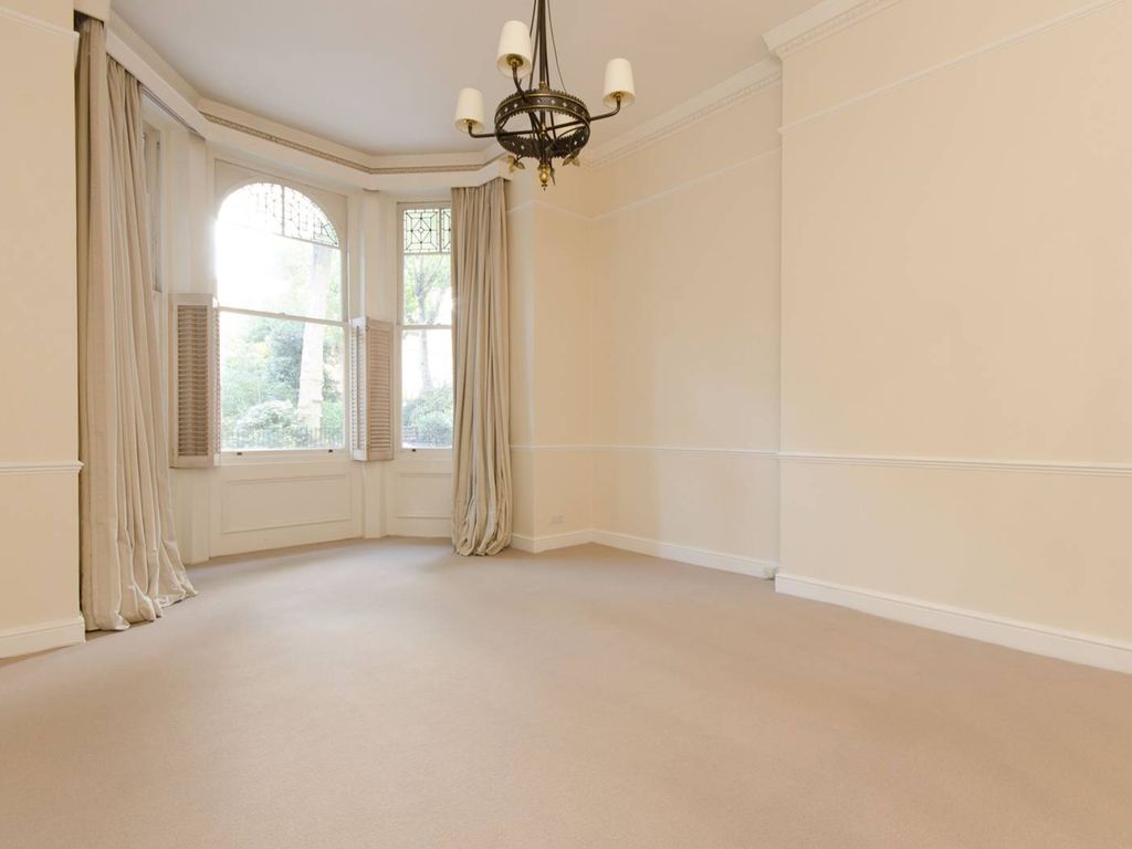 Barkston Gardens, South Kensington, London SW5  