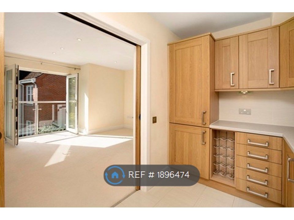 2 bed flat to rent in Aliston House, Exmouth EX8, £1,250 pcm Zoopla