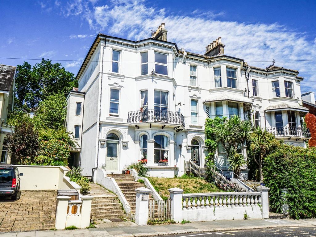2 bed flat for sale in St. Helens Road, Hastings TN34 Zoopla