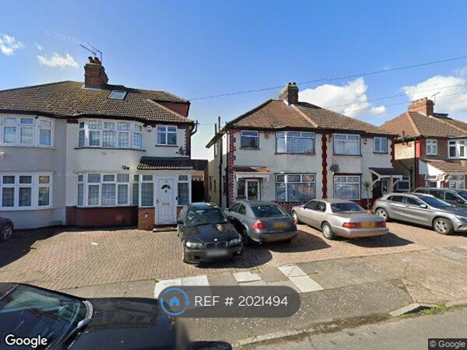 Studio to rent in Hounslow, Hounslow TW4, £1,000 pcm Zoopla