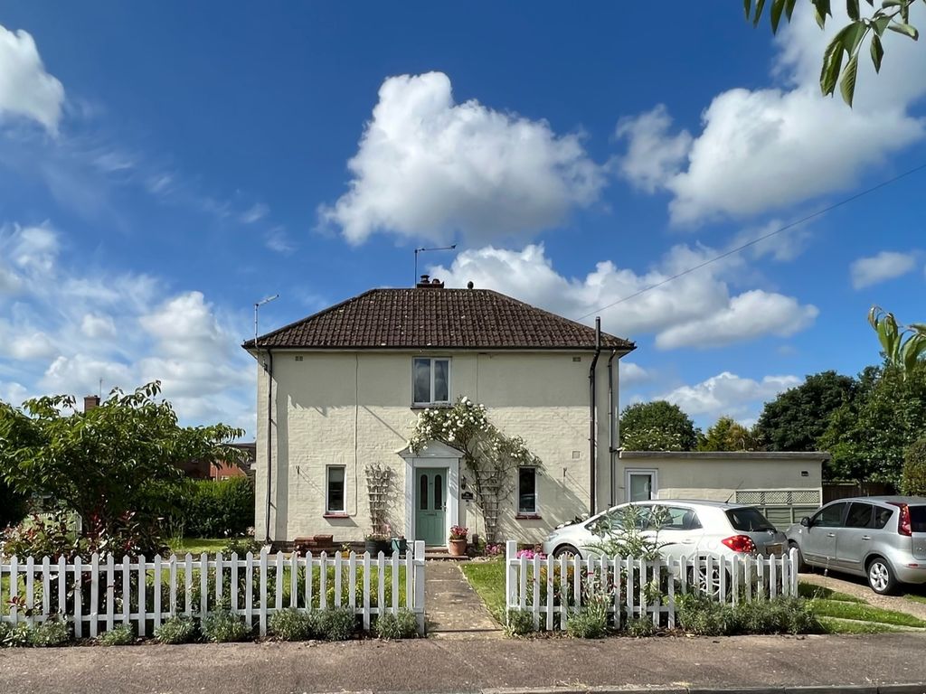 3 bed semidetached house for sale in Rayner Road, Colchester CO2 Zoopla